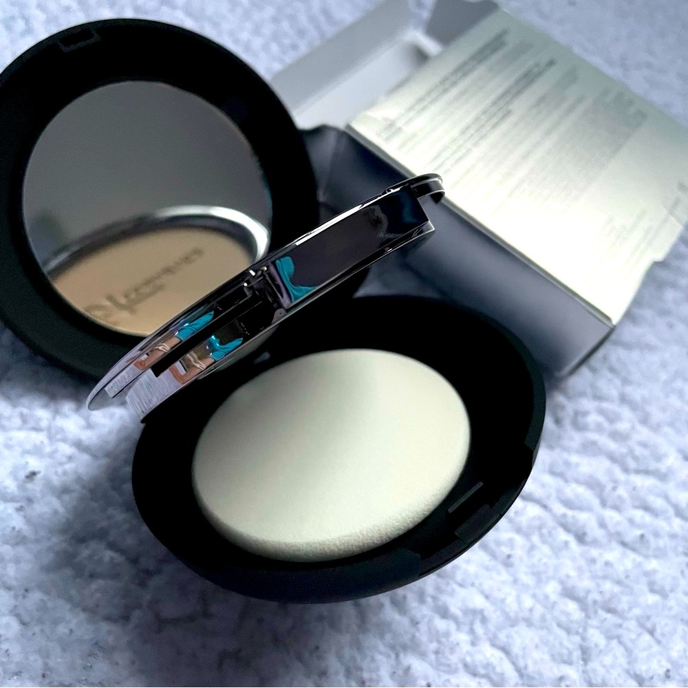 IT Cosmetics Celebration Foundation - Picture 6 of 7